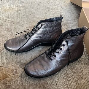 Sole Terra leather Alameda Ankle Boot size 40